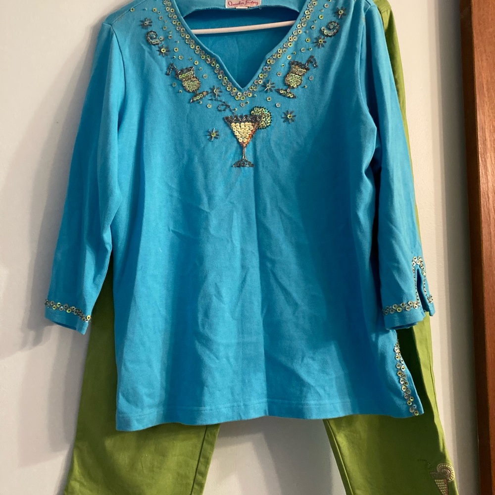Quacker Factory Sequin Top with Cropped Pants